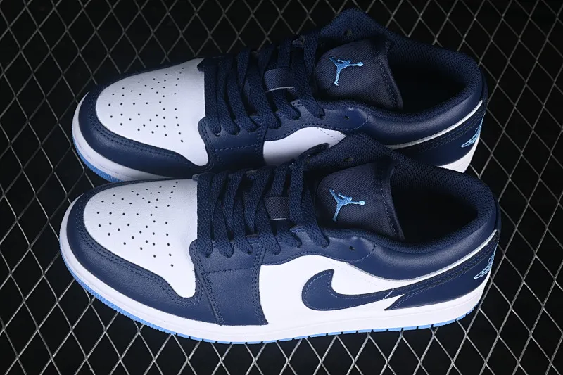 All categories Air Jordan Jordan series basketball shoes Air Jordan 1 Low G version pure original Air Jordan 1 Low AJ1 Joe 1 white and blue low-top retro cultural basketball shoes 553558-404